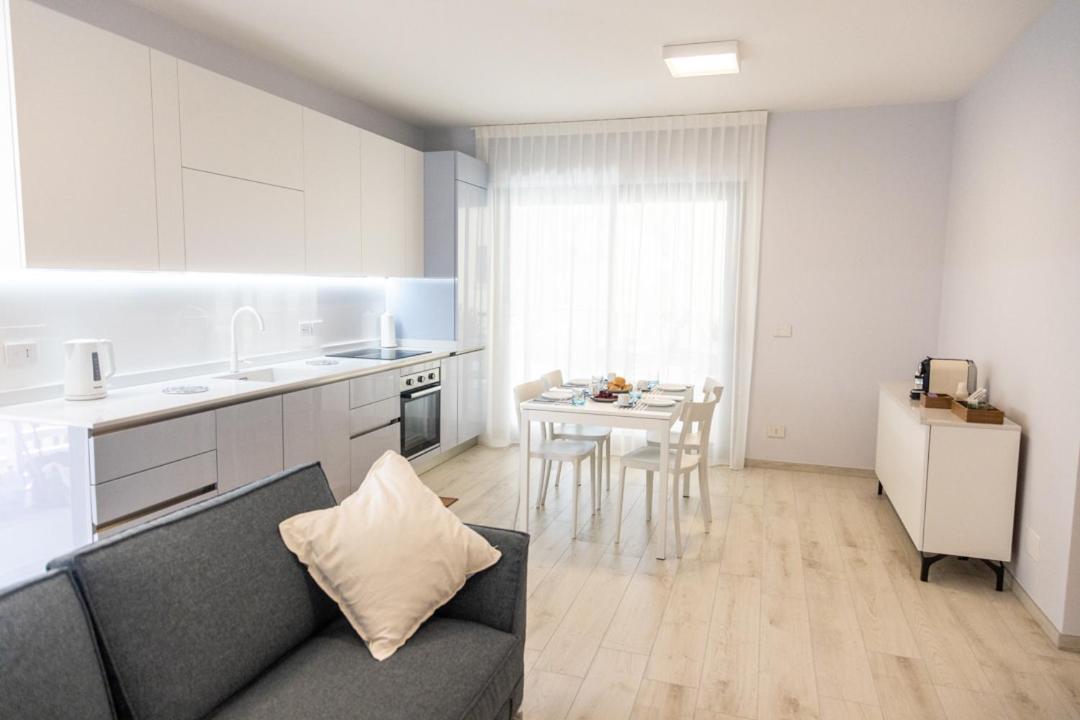 Novatek Apartment 201 Exclusive Pescara Exterior foto